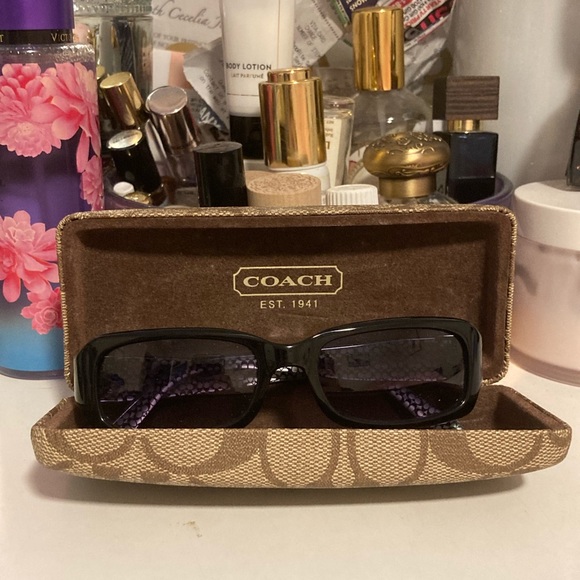 Coach sunglasses NWOT with hardcase - Picture 3 of 12